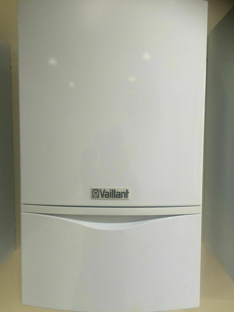 VAILLANT ECOTEC 824 RECONDITIONED BOILER ( WITH 1 YEAR PARTS WARRANTY )